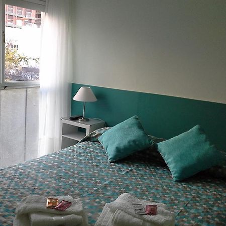 M&A Apartamentos Temporales Bahía Blanca Oda fotoğraf